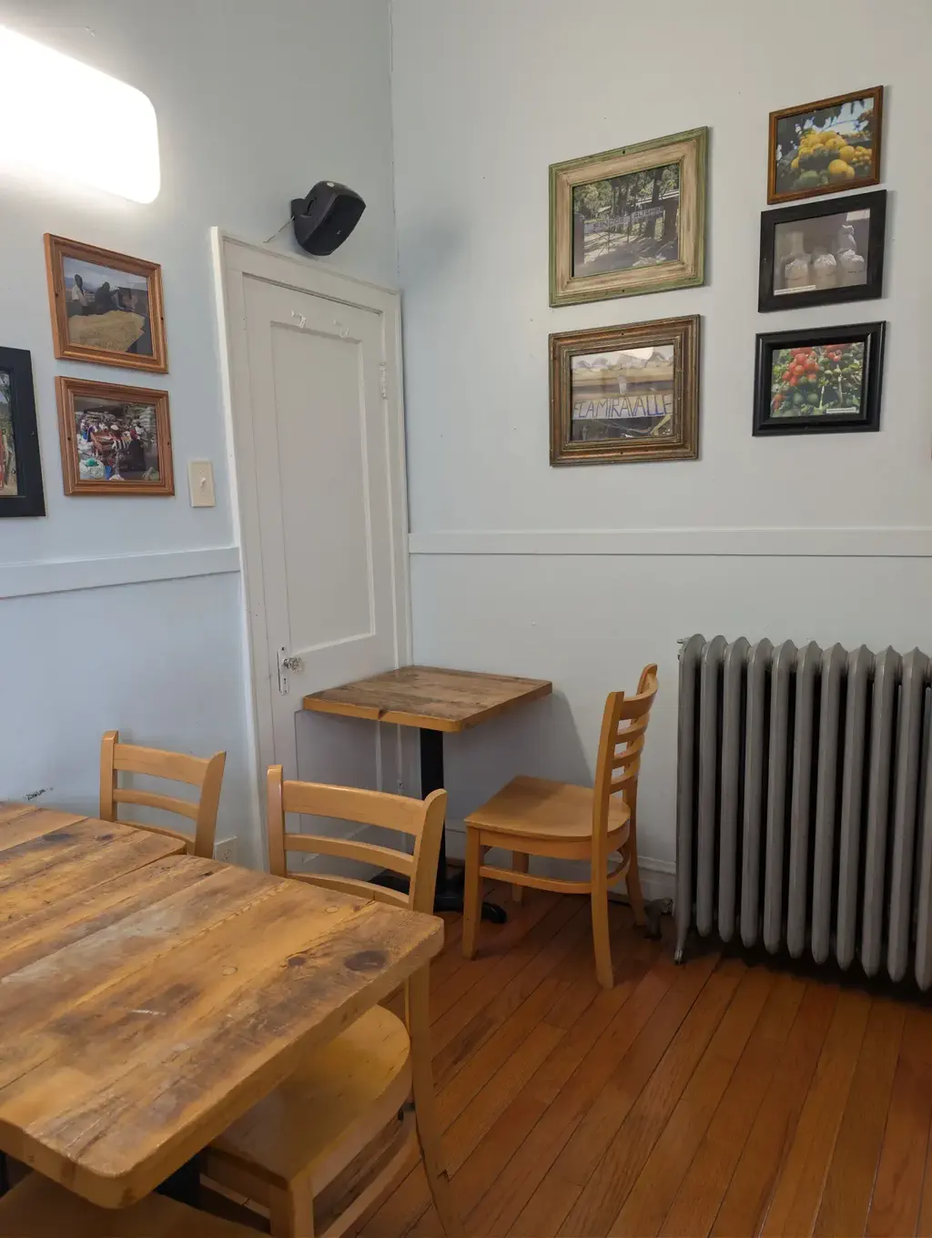 White Sox Picture hangs in the transitory room